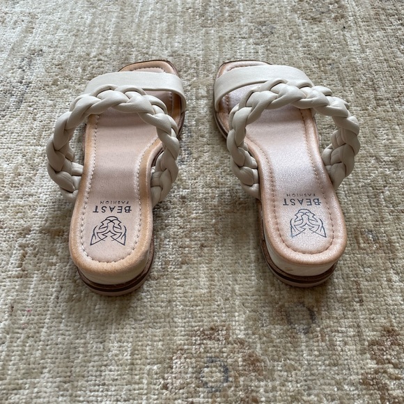 NEW Gorgeous Braided Sandals. Beast Fashion  NWOT - Picture 4 of 9